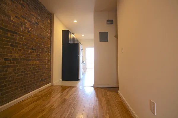 Rented by New Amsterdam Realty Group | media 14