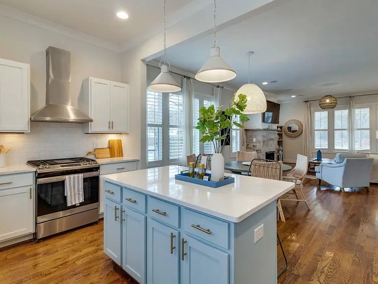 419 Scott Ave — Photo 8