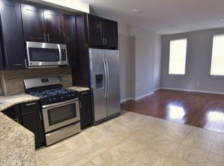 907 S 13th St #1A, Philadelphia, PA 19147