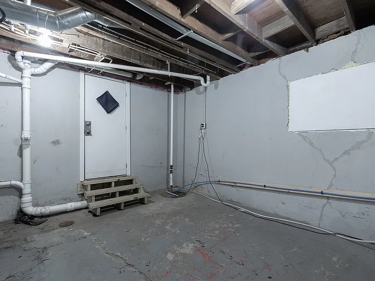 204 Walnut St — Photo 40