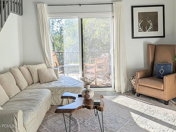 3rd image of 2025 Canyons Resort Dr APT J8