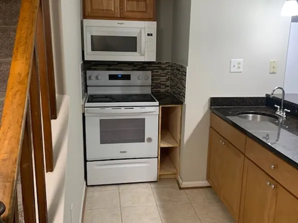 12997 Smoketown Rd, Woodbridge, VA 22192
