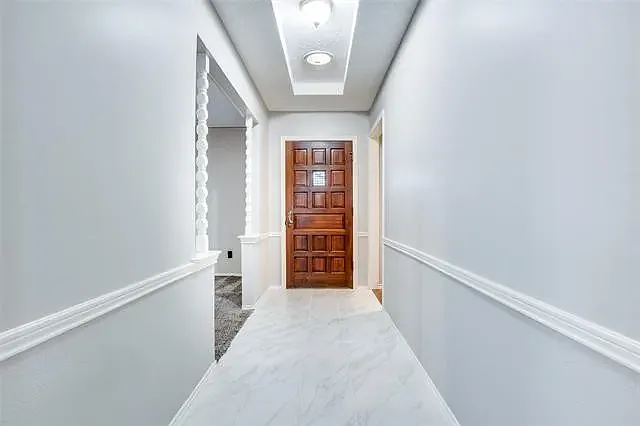 2203 Glen Forest Ln — Photo 3