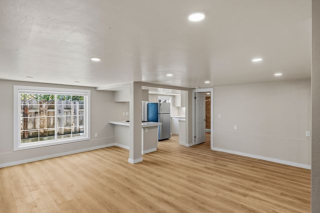 1st image of 207 Alder St #C