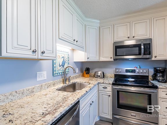 2nd image of 400 Plantation Rd #3214