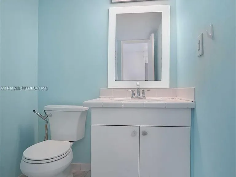 6900 Bay Dr #3H — Photo 12