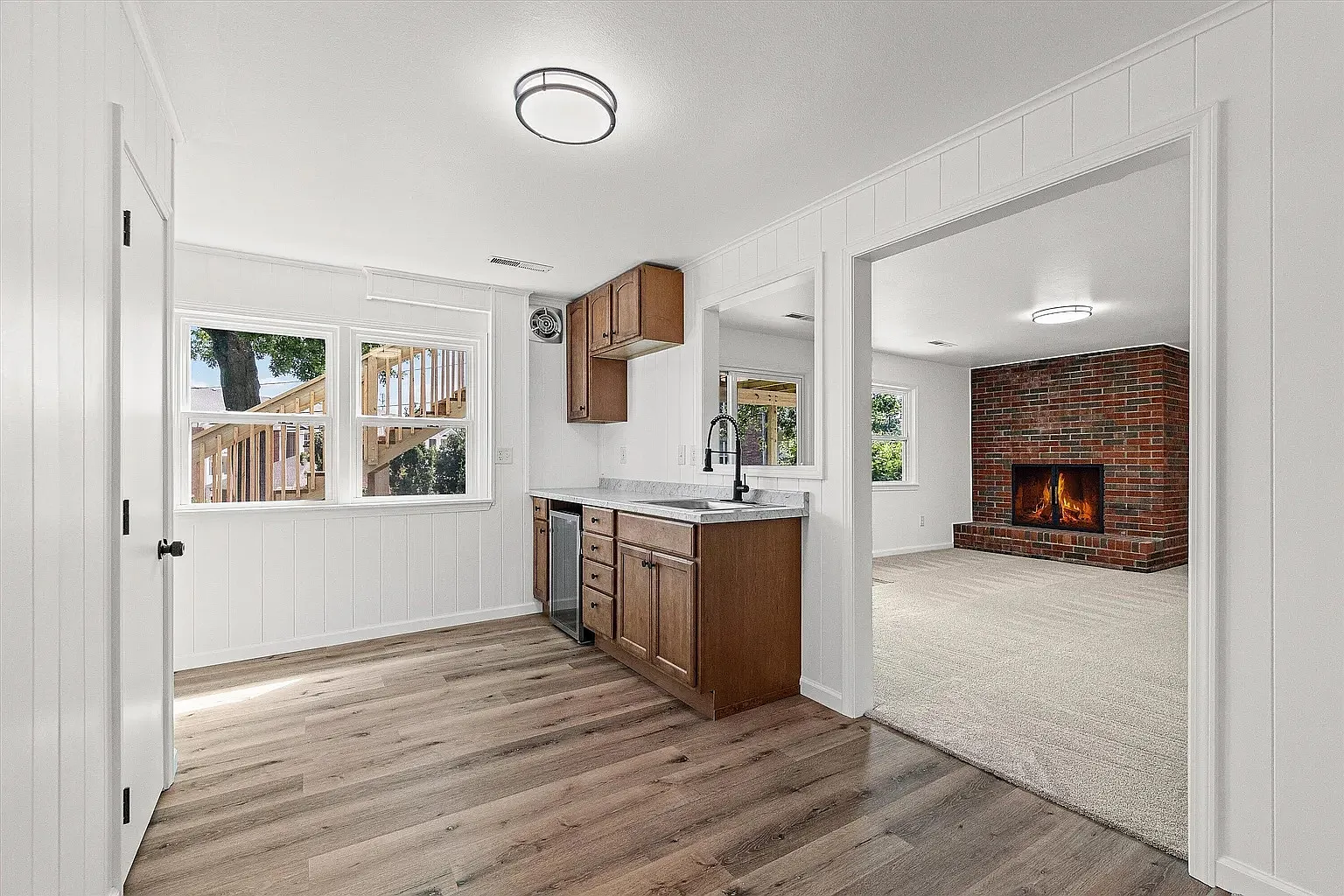 1 bed, 1200 sqft, $990 — Photo 1
