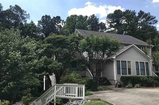 Beautiful tree filled neighborhood