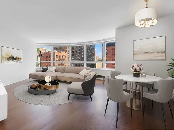 200 E 94th St APT 315, New York, NY 10128