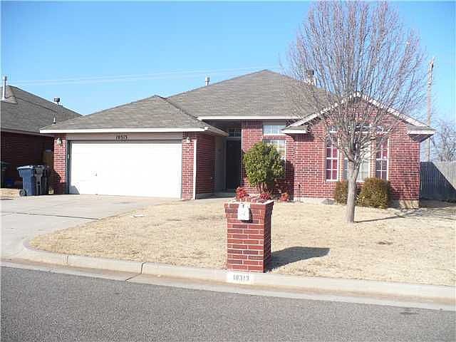 Home for Sale in Yukon, Oklahoma $115,000