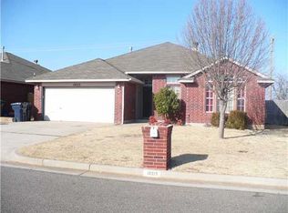 10313 Aberdeen Dr, Yukon, OK 73099