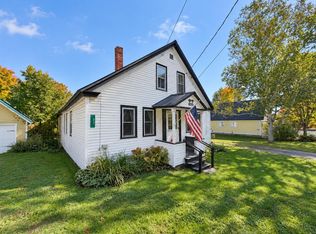 23 Bugbee Crossing Rd, West Burke, VT 05871
