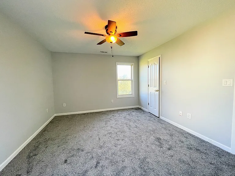 109 Tanner Ridge Cir — Photo 18