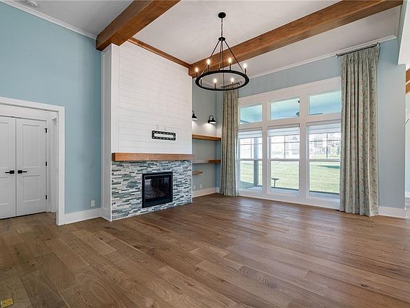 3rd image of 13300 W 174th Pl