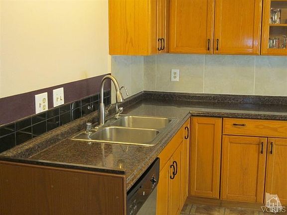 4th image of 151 W Green Glade Ct
