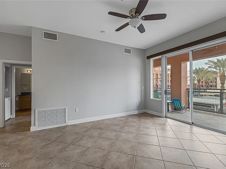 51 E Agate Ave #304 — Photo 32