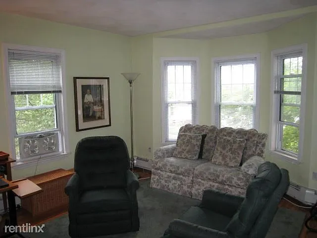 82652
