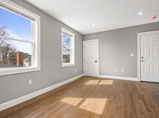 19 Spring Garden St #3, Boston, MA 02125