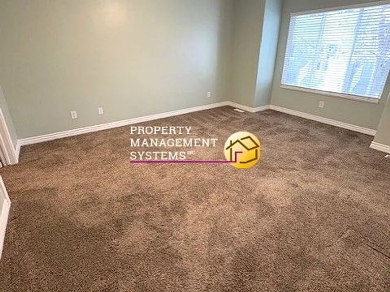720 S Clearwater Falls Dr — Photo 8