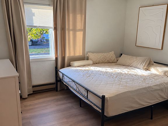 5th image of 861 4th Ave N #101