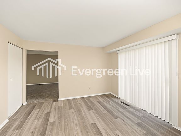 5th image of 1733 Continental Dr