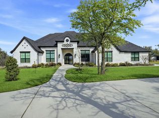 104 Woodview Creek Trl, Fort Worth, TX 76108