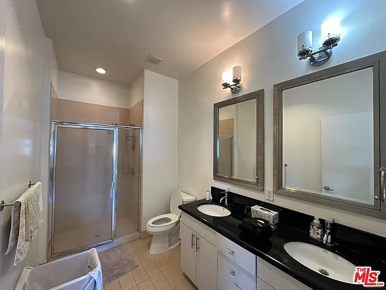 3810 Wilshire Blvd #1801 — Photo 8