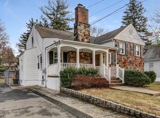 7 Mount Pleasant Pl, West Orange, NJ 07052