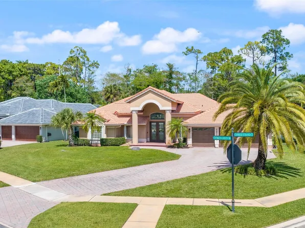 576 Cypress Green Circle, Wellington, FL 33414