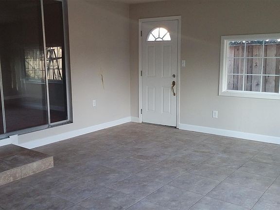 5th image of 2636 Kimball Dr
