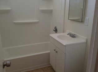 2350 Lewis Ave APT D, Signal Hill, CA 90755