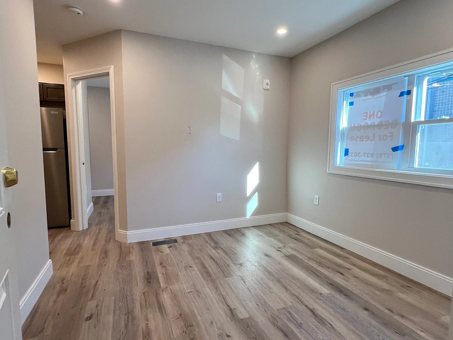 591 Broadway St — Photo 2