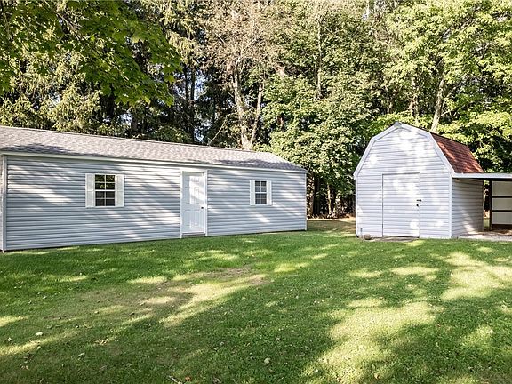 4th image of 620 Thomas Rd