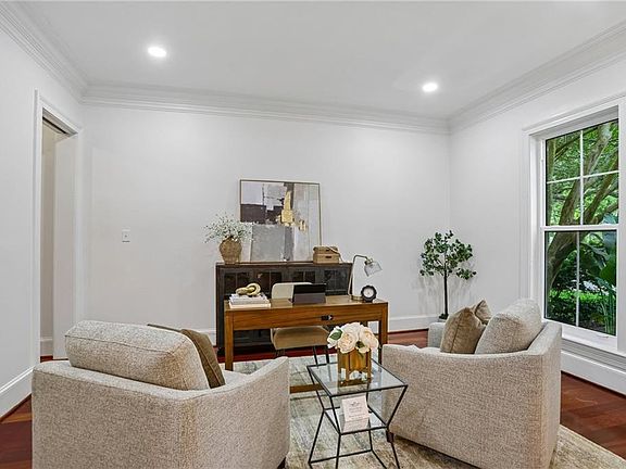 3rd image of 2625 Labarre Ln