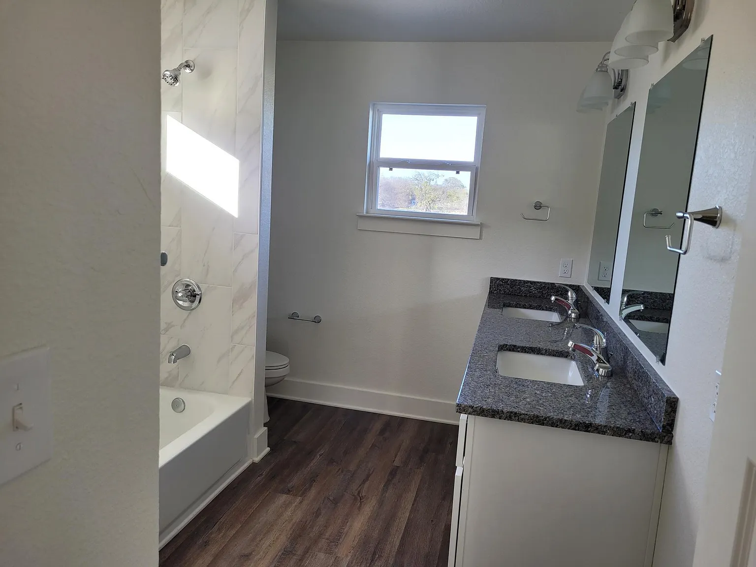 3 bed, 2.5 bath, 1683 sqft, $1,695 — Photo 4