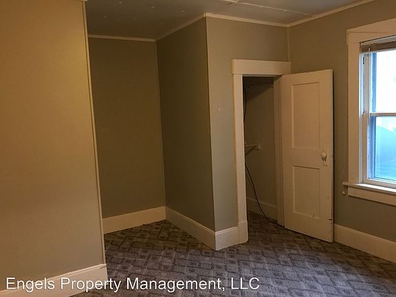 2nd image of 636 S High St