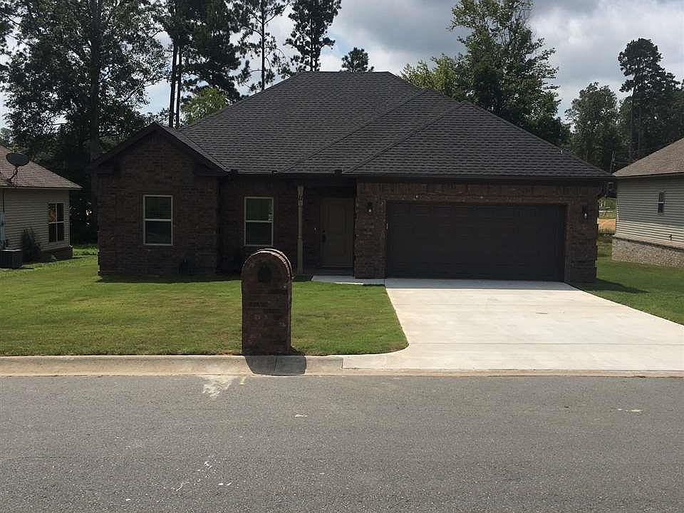 1st image of 11 Buck Creek Dr