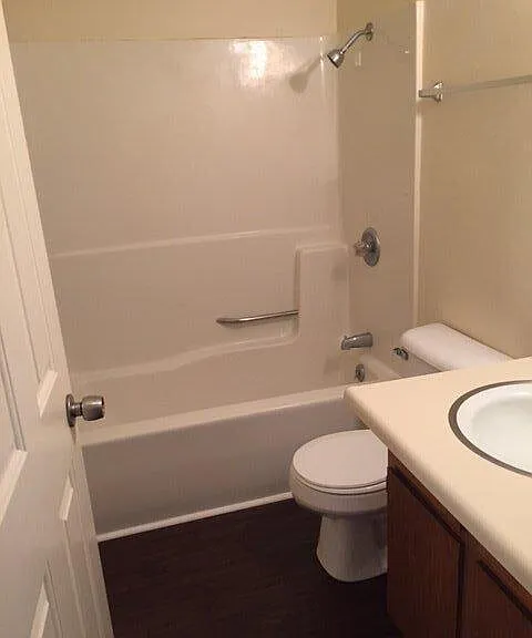 311 N Hamilton St #D — Photo 8