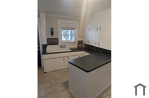 141 Charlton St #1 Photo 1
