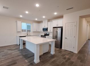 6599 E Weathermaker Ave, Fresno, CA