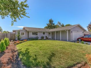 1030 Edwina Ave, Central Pt, OR 97502