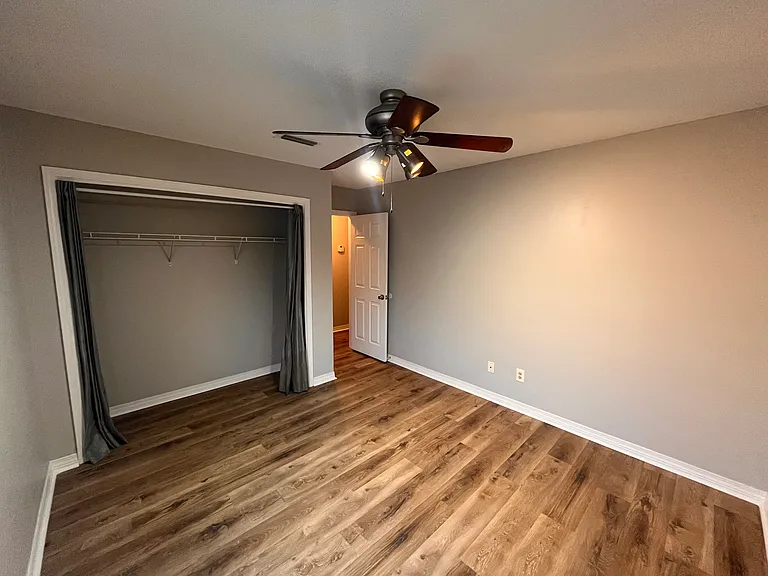 310 Fairwood Dr — Photo 16