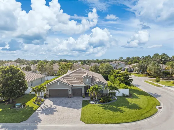 2590 SW Berry Park Cir, Palm City, FL 34990