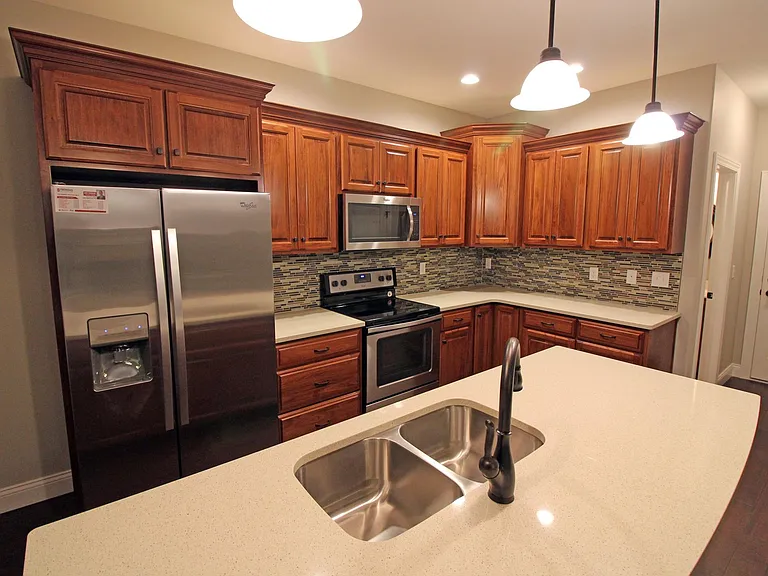 1512 E Halo Dr — Photo 12