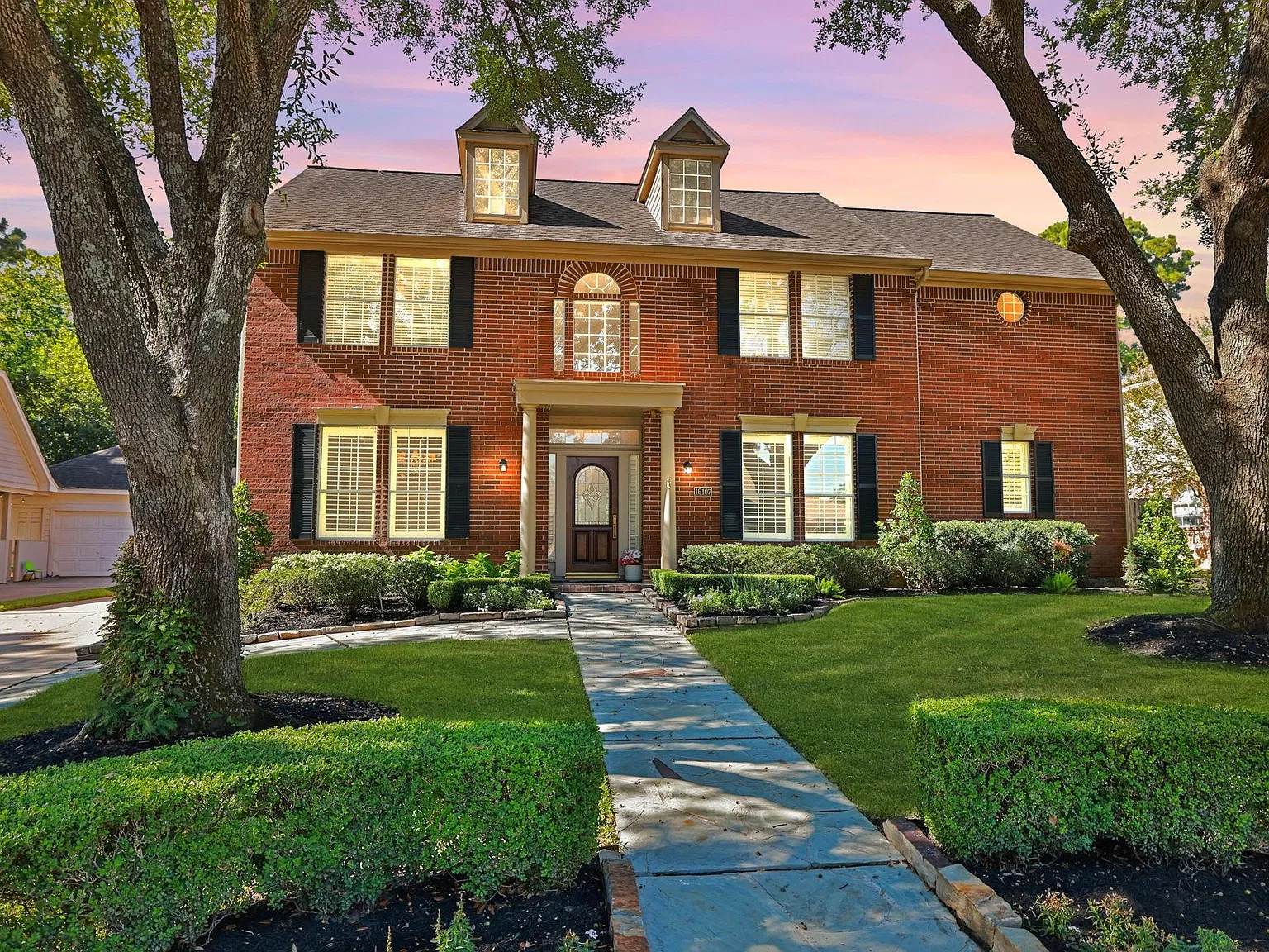 5 bed, 3.5 bath, 3571 sqft, $3,600 — Photo 4