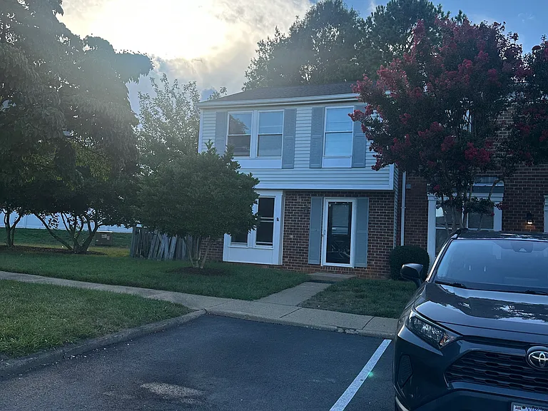 8414 Klarey Ct — Photo 24