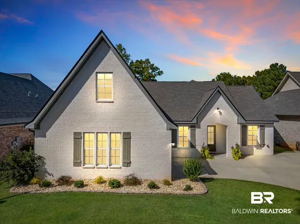 21081 Live Oak Cir, Gulf Shores, AL 36542