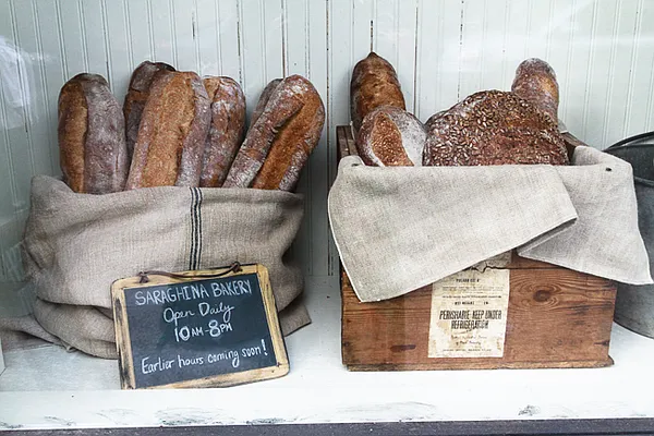 Rented by 880 DeKalb LLC | media 17