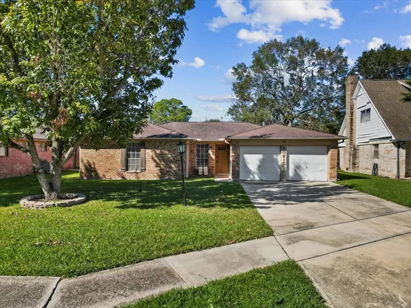 10815 Sagecrest Ln, Houston, TX 77089
