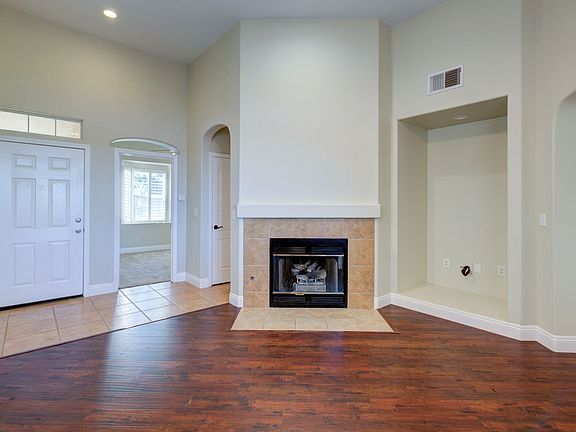 4th image of 1723 N Mont Blanc Ln